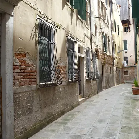 Venicein San Marco Apartman *