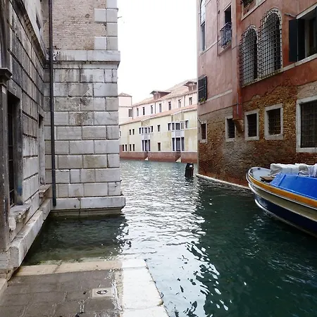Venicein San Marco Apartman *